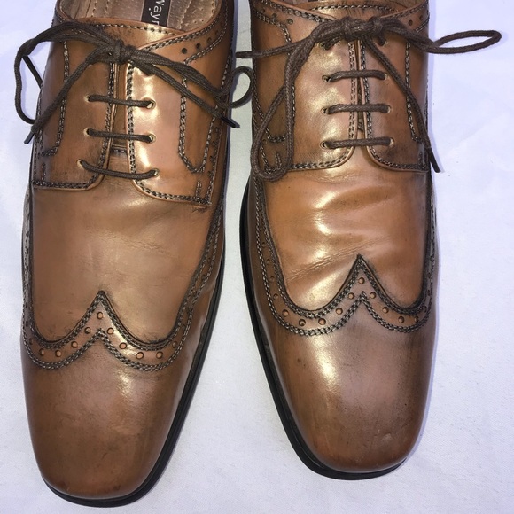 Robert Wayne Wing -Tip Brown Size 10 - Picture 2 of 6